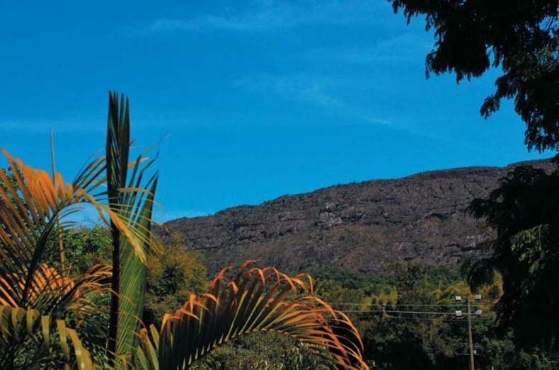 Pousada Em Cantos De Minas ทีราเดนเจส ภายนอก รูปภาพ